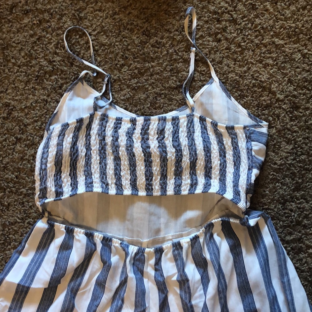 Jumpsuit - Picture 3 of 4